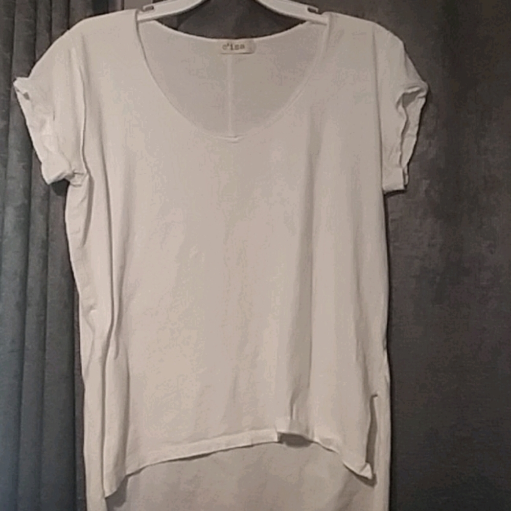 Plain white t-shirt.